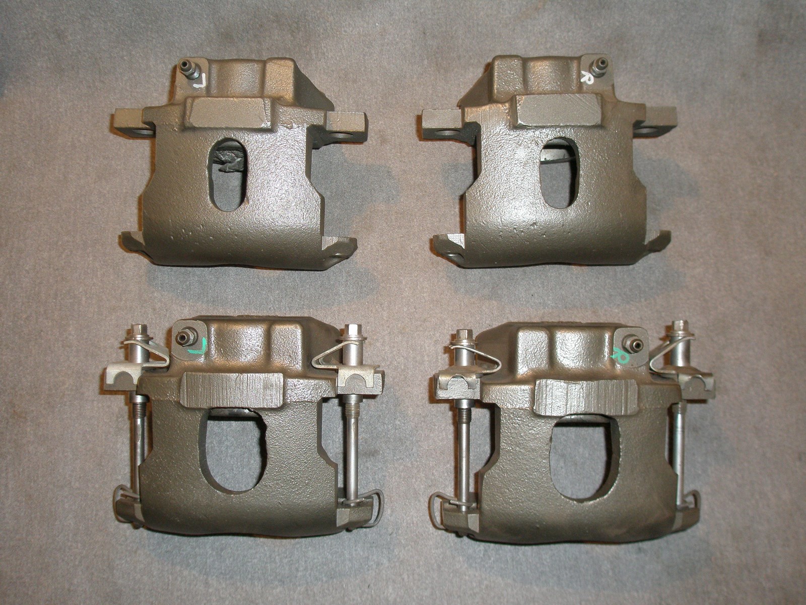 Attached picture 70-71 Calipers 003 (Copy).JPG